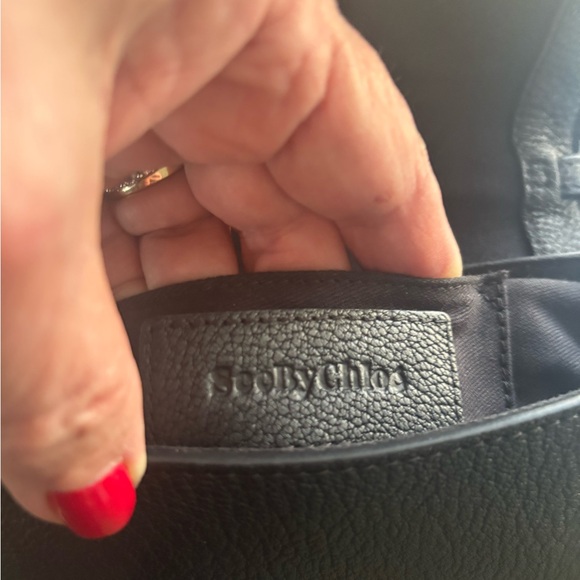 New without tags
See By Chloe Leopard and Black Crossbody Bag….. - Picture 5 of 8